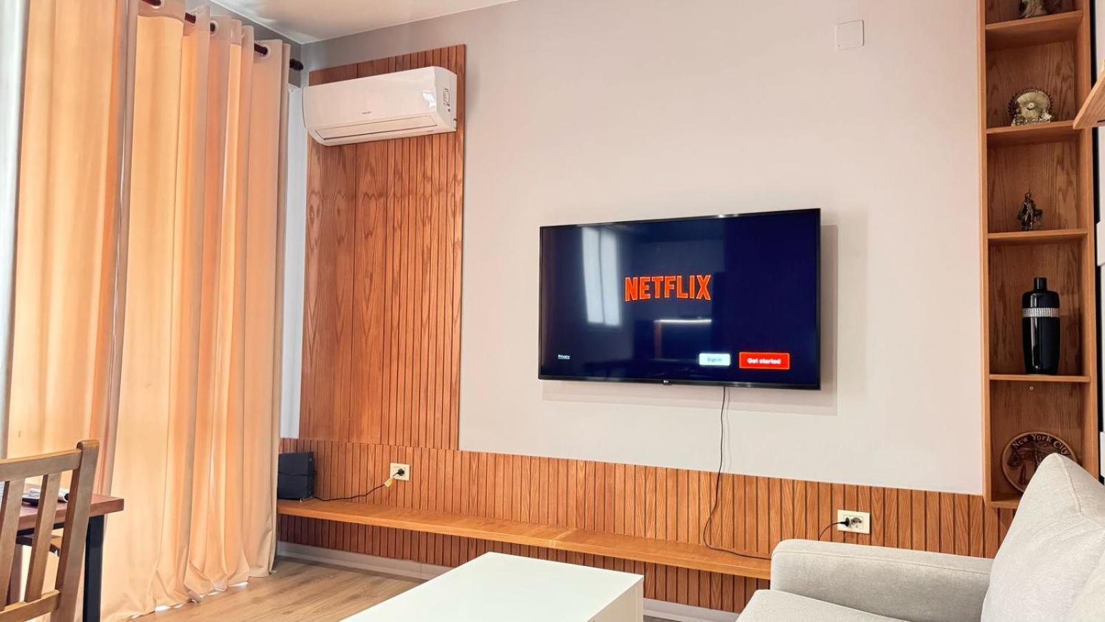 Apartmán Terrace Flat In Heart Of Tirana Exteriér fotografie