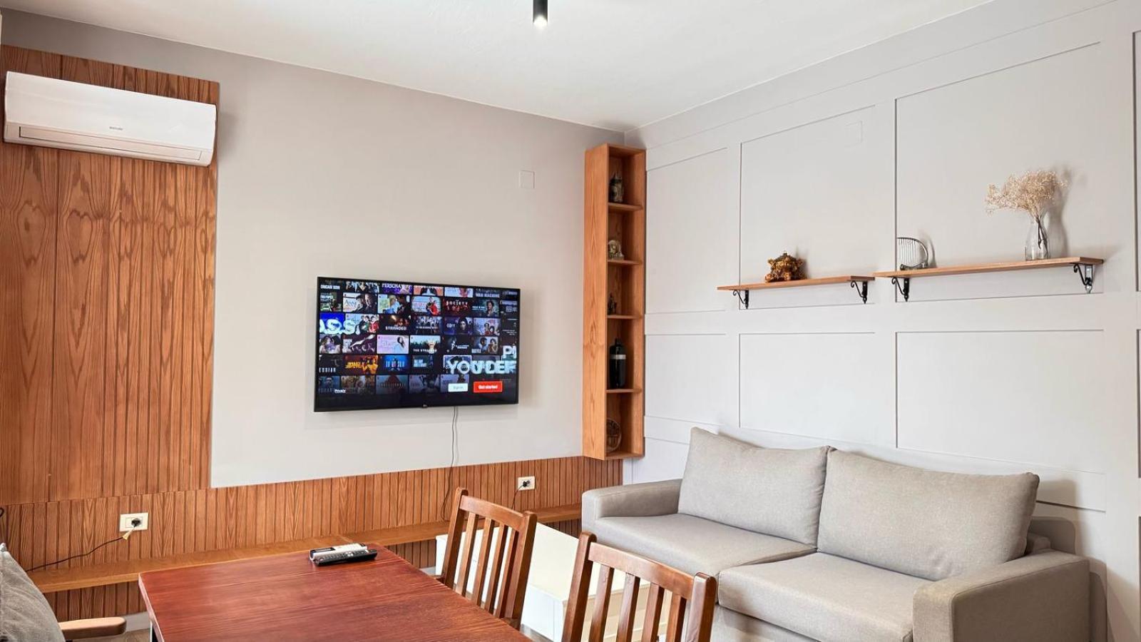 Apartmán Terrace Flat In Heart Of Tirana Exteriér fotografie